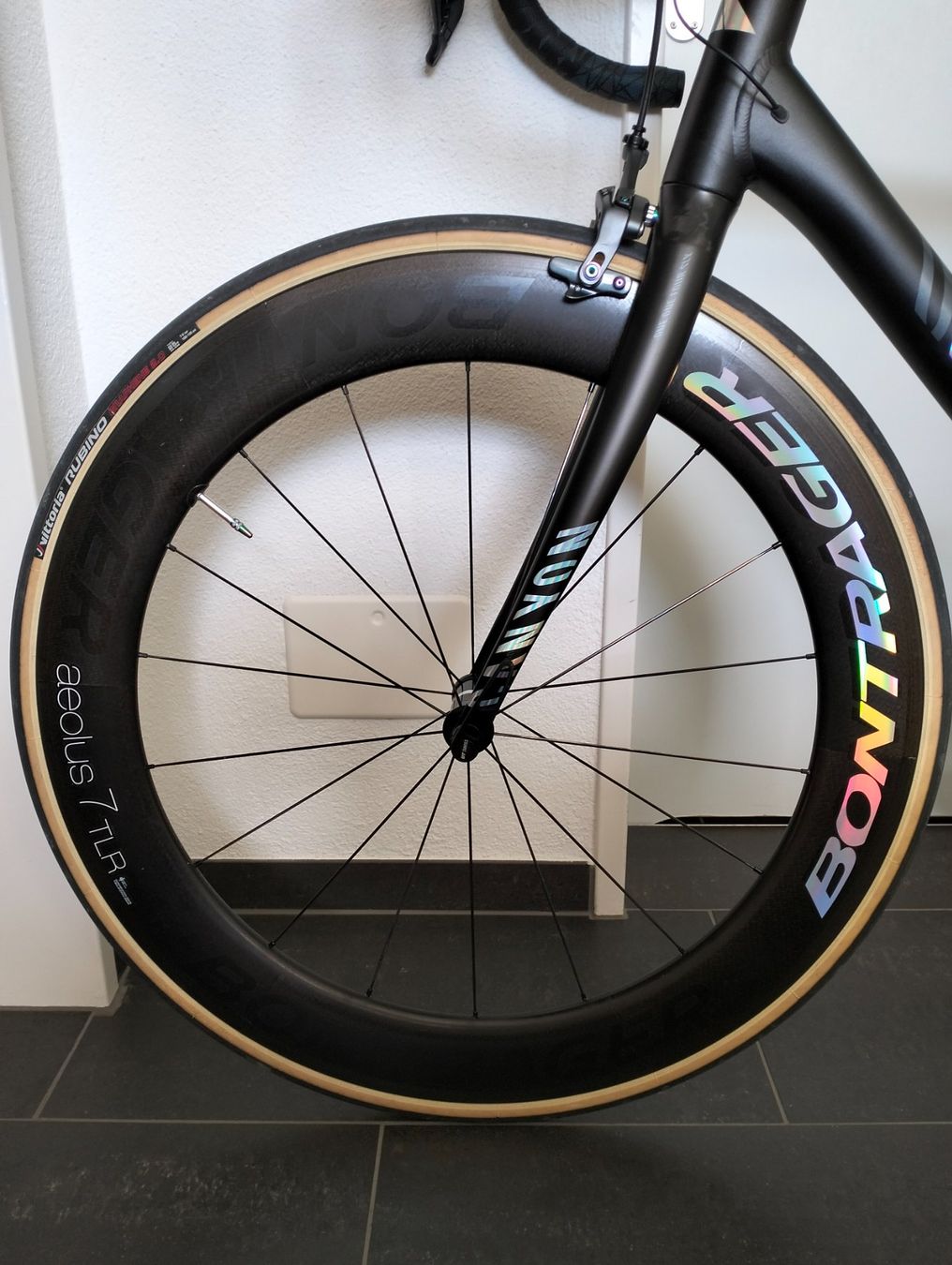 Trek Pezzi di ricambio: Bontrager aeolus 7 / 9 TLR Laufradsatz – Usato da Uster venduto da KarlZH 6