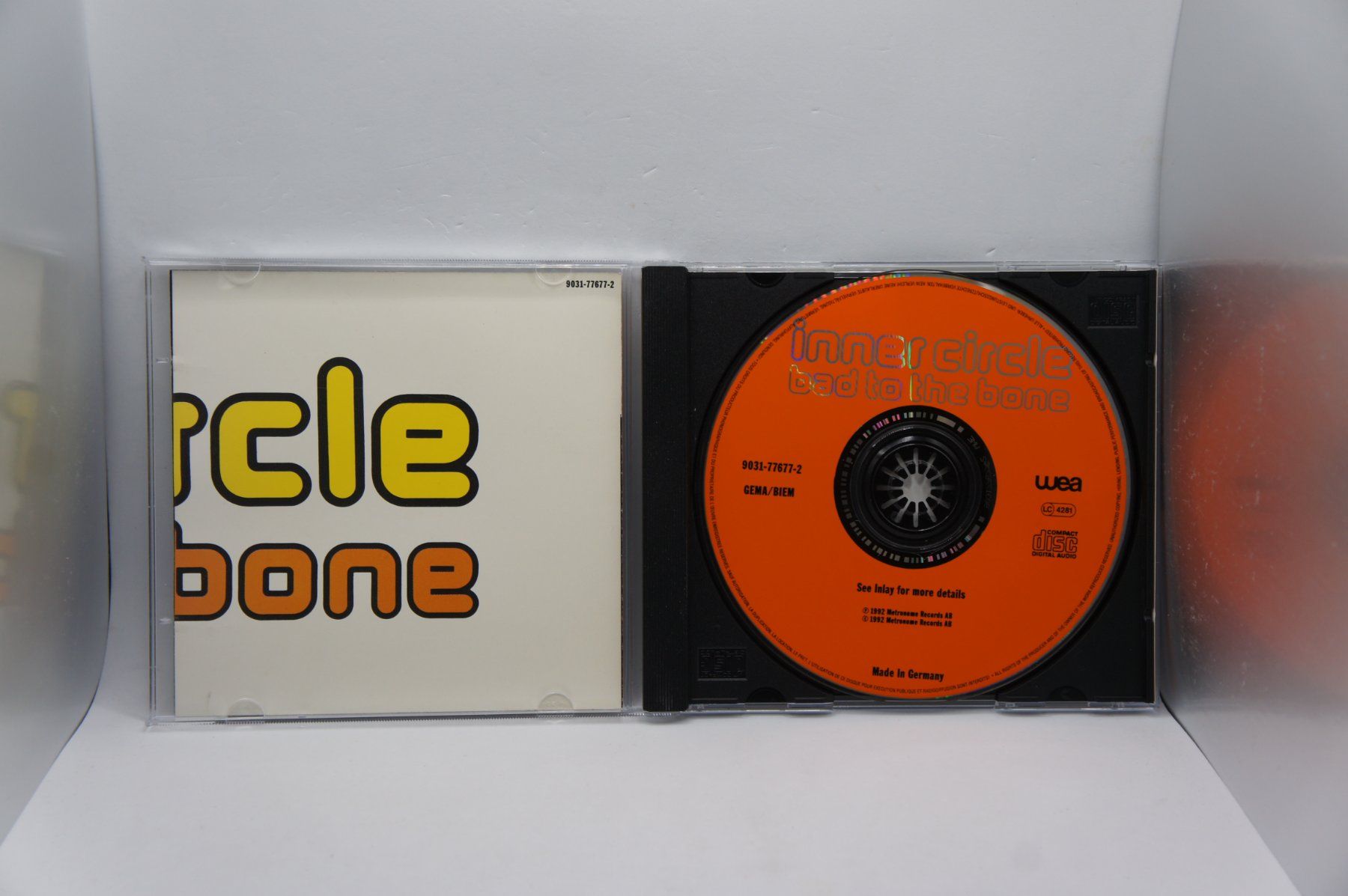 CDs: CD Inner Circle – Bad To The Bone – Gebraucht aus Ernetschwil von luisvonerni 2