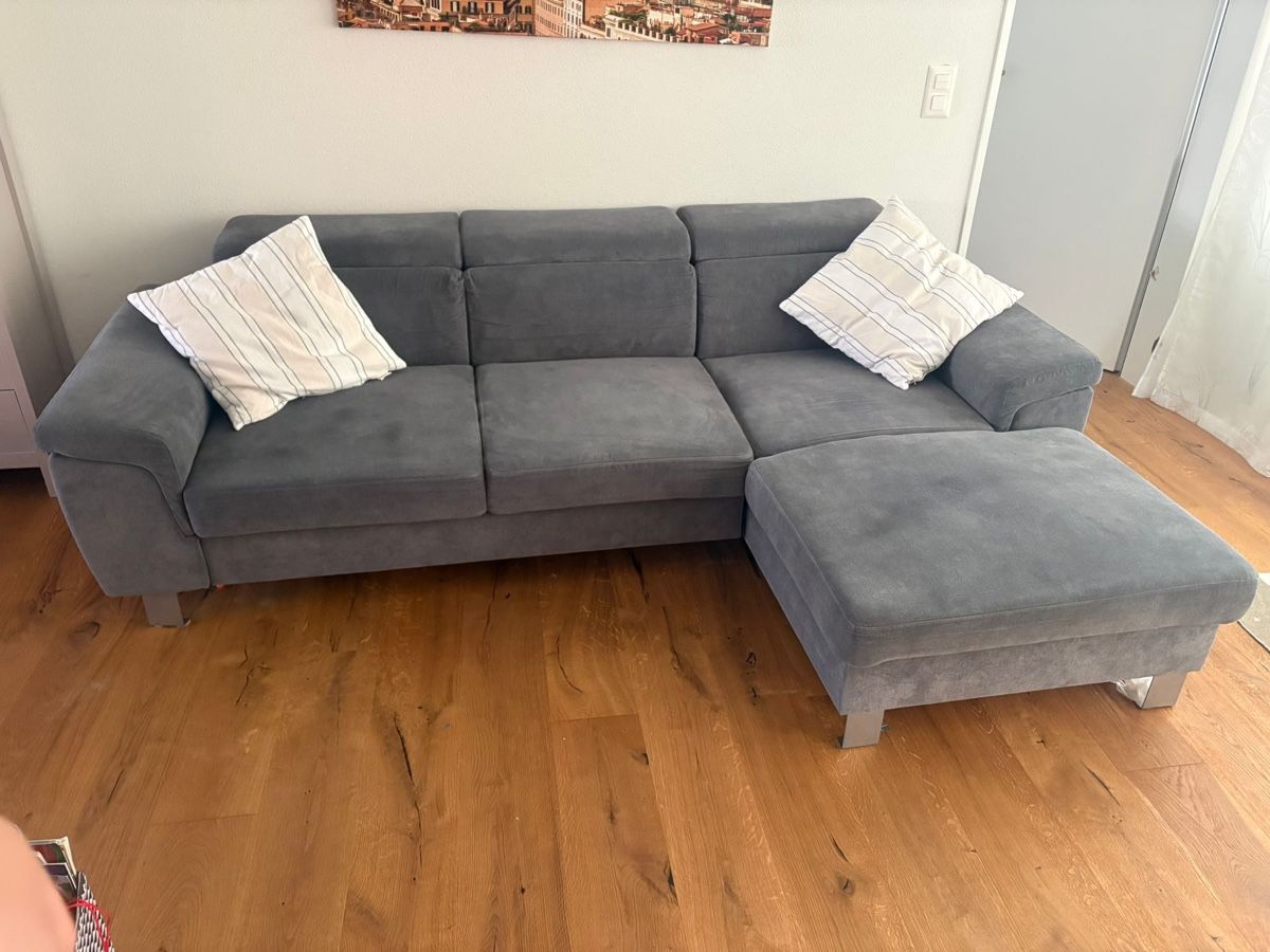 Sofas: Ecksofa mit Bettfunktion – Gebraucht aus Menziken von Nikrossi46