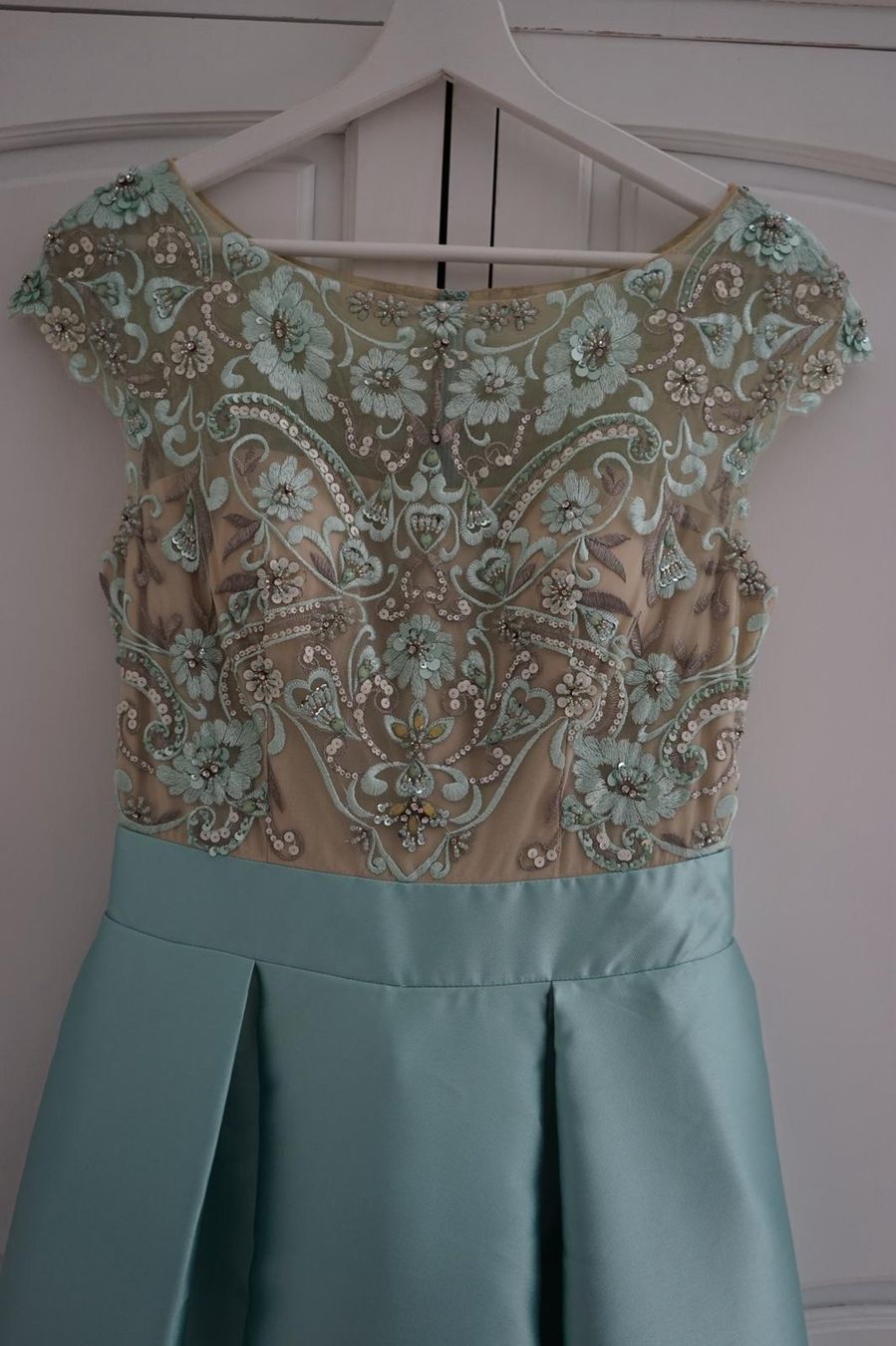Kleider: Festliches Kleid mit Satin, hellblau, 38 – Neu (gemäss Beschreibung) aus Wangen ZH von Benihas 2