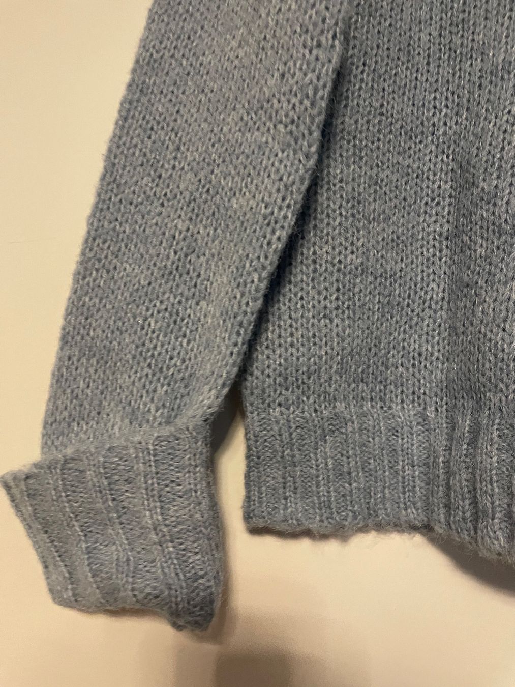 Pulls & Sweat-shirts: Strickpulli – Neuf (Voir description) à Zürich par car_26mh 1
