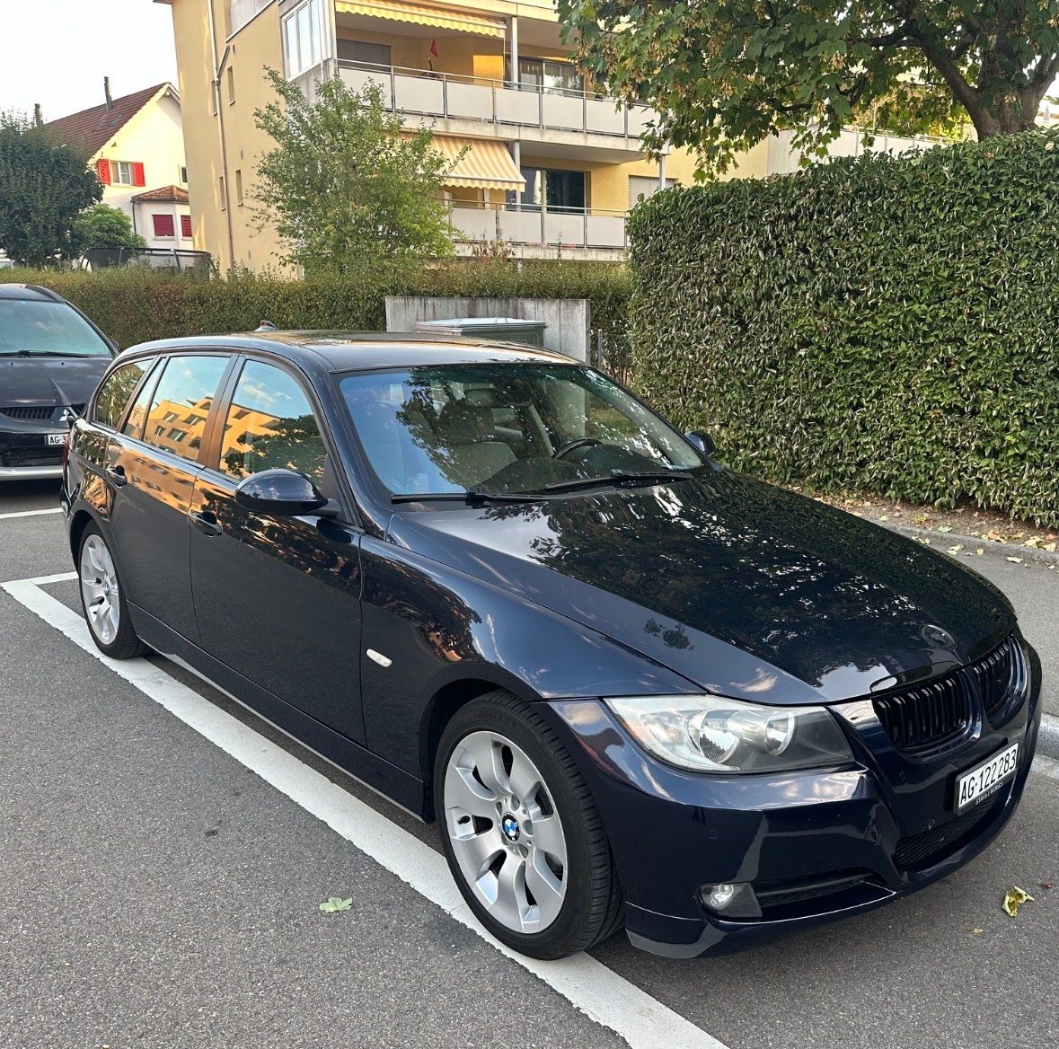 BMW Automobili: BMW 320i mit MFK Automat – Usato da Mellingen venduto da Gili_S