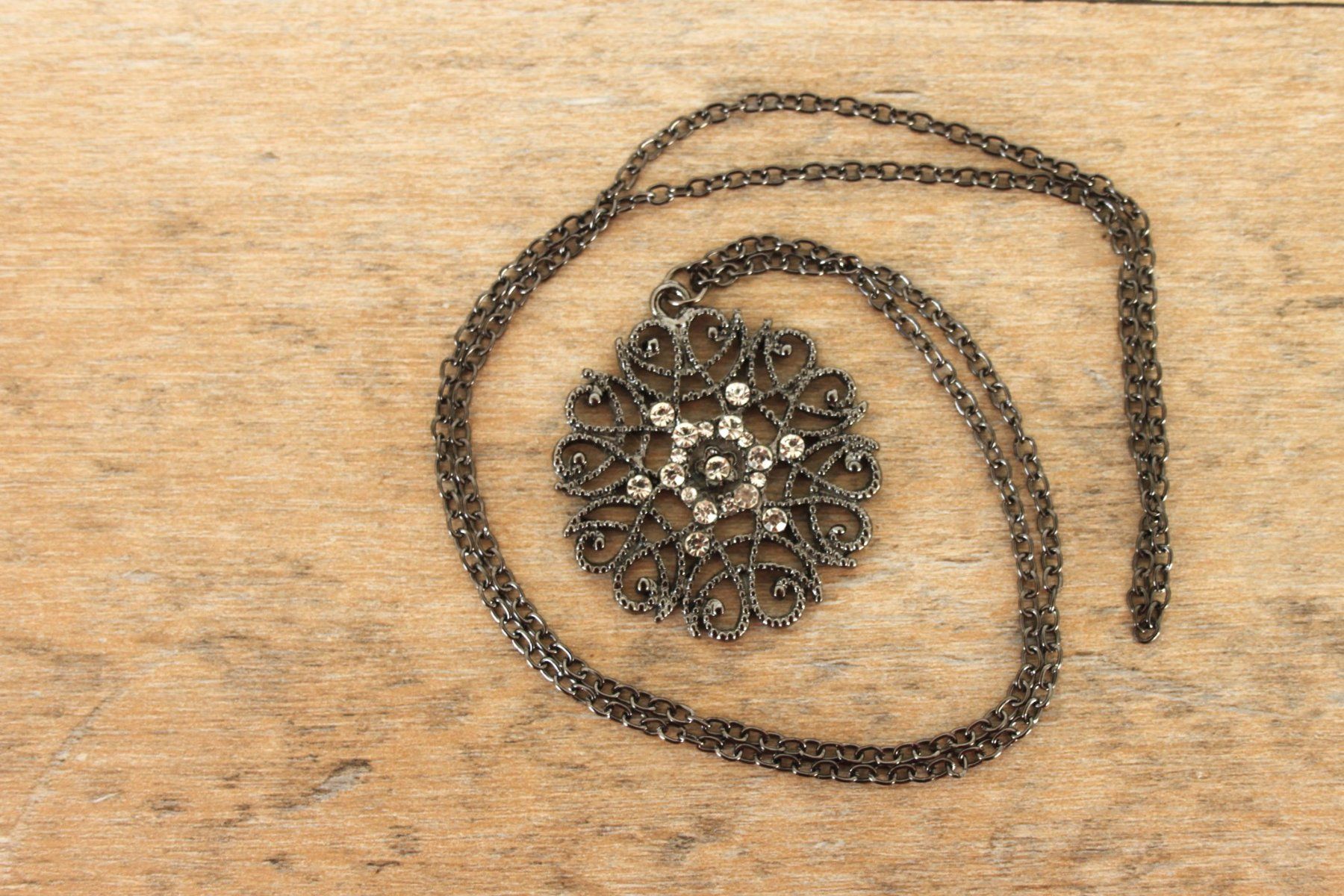 Catenine: zarte Vintage Halskette – Usato da Otelfingen venduto da Jupi07 1