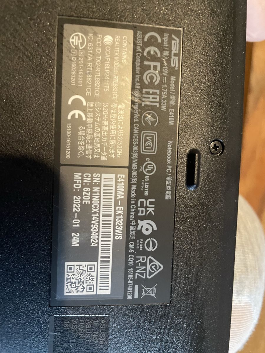 Asus Notebook: Asus E410M - Ordinateur portable 14" - État Impeccable! – Usato da Ecublens VD venduto da mar_qw6r 3