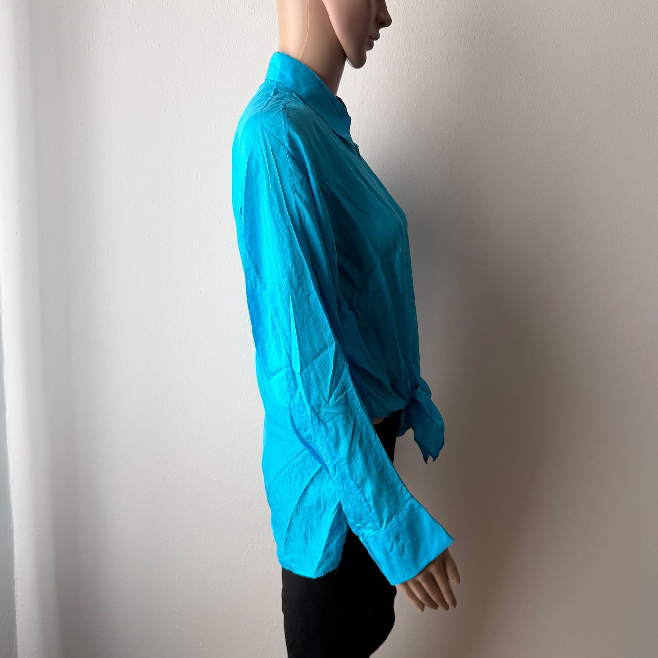 Massimo Dutti Blusen: MASSIMO DUTTI Seidenbluse mit Knotendetail 🩵 – Gebraucht aus Zürich von ClosetQueen 5
