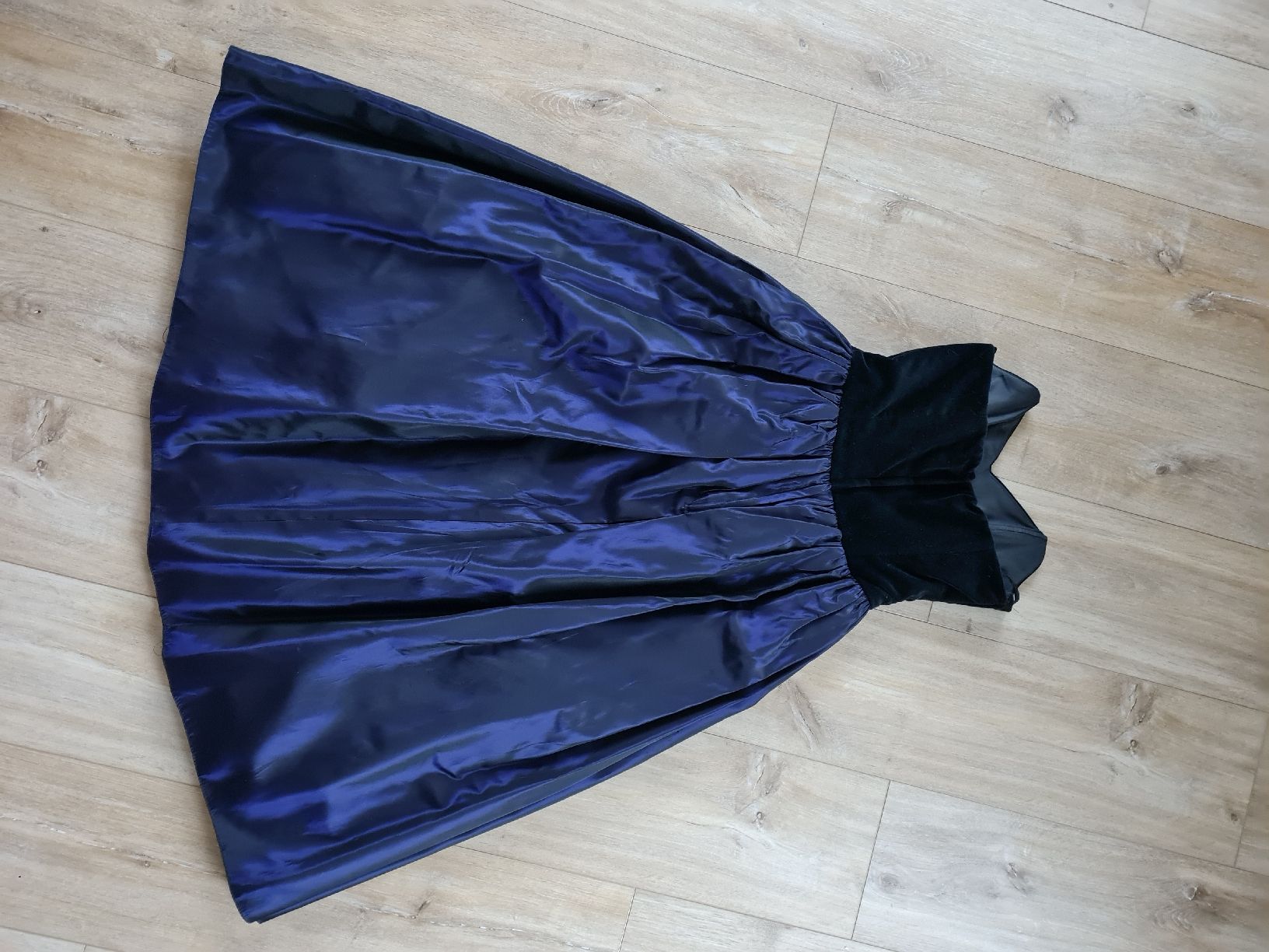 Vestiti: Robe de soirée – Usato da Corcelles NE venduto da KLucy 1
