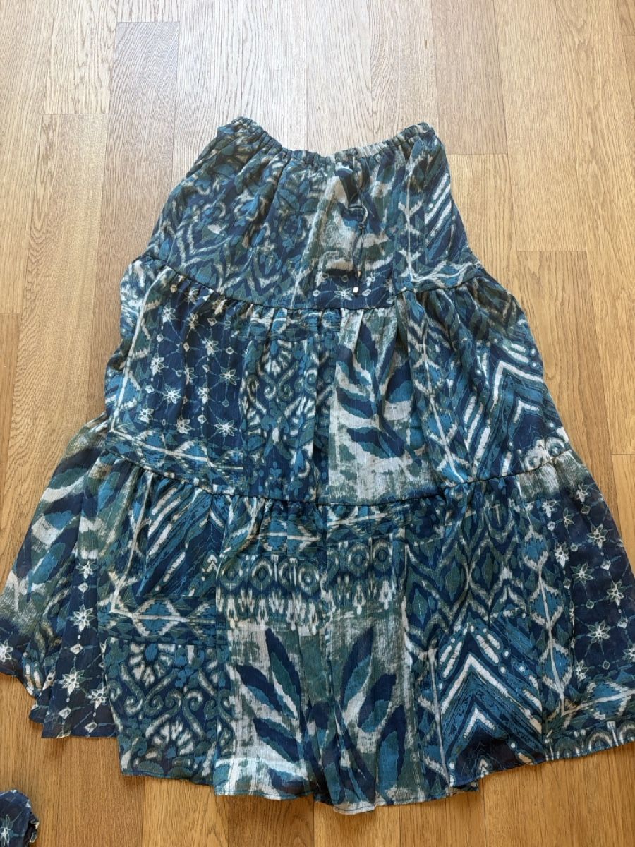 Zara Lots de vêtements: Set Maxi Skirt and Shirt patterned – Neuf (Voir description) à Hausen AG par nik_9sg2 4