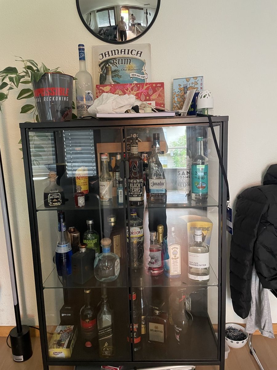 Vitrinen: Glasvitrine  – Gebraucht aus Wichtrach von lor_6zwr