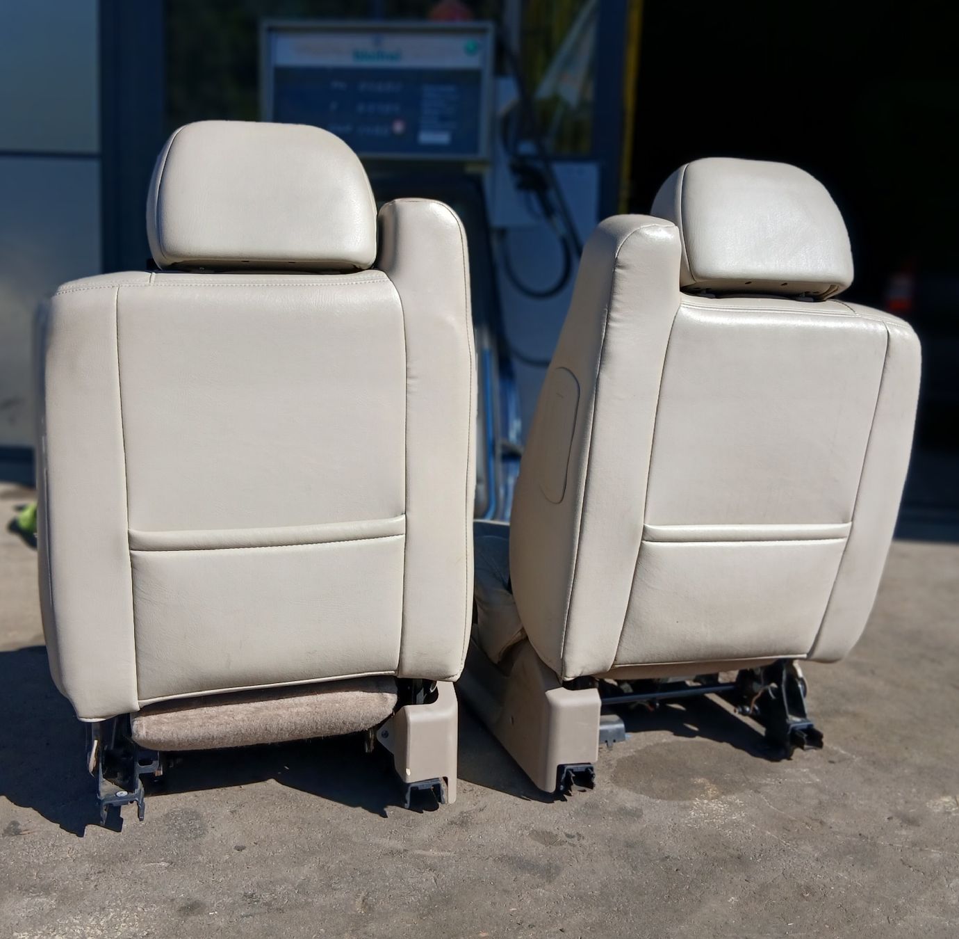 Chevrolet Alle Autoersatzteile: Sièges Chevrolet Tahoe 2000-2006 – Gebraucht aus la heutte von Auto-stock 2