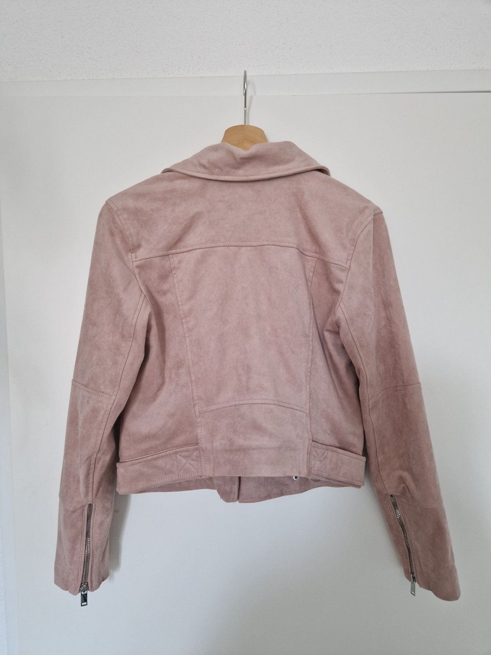 H&M Giacche: puderrosa Jacke – Usato da Kloten venduto da kst_j6vw 1