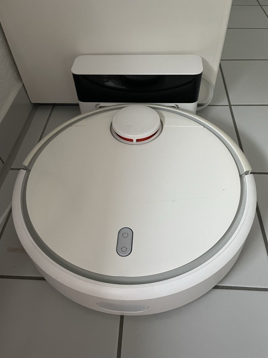 Xiaomi Staubsauger & Zubehör: Xiaomi Mi Robot inkl. diverser Ersatzteile  – Gebraucht aus Moosseedorf von kordi01
