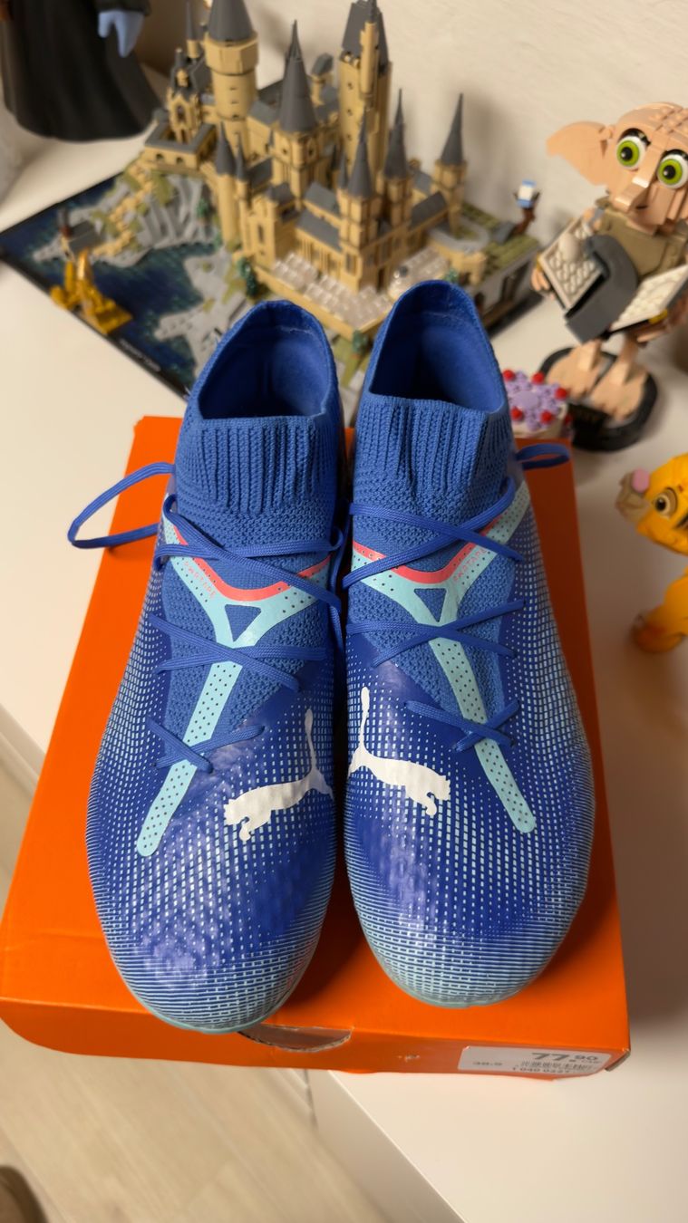 Scarpe da uomo: fussball schuhe – Usato da Uznach venduto da lar_p97w
