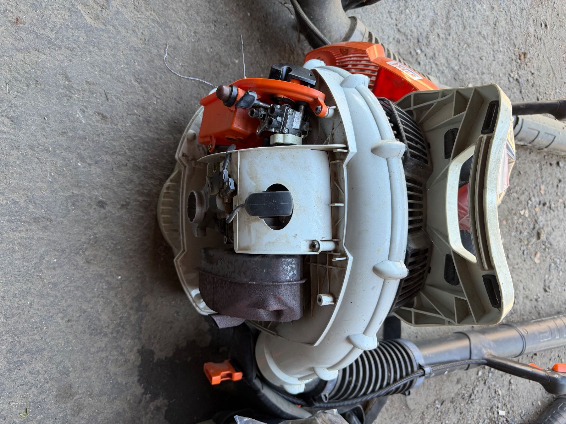 Stihl Soffiatori & Aspiratori per foglie: Laubbläser 3x Stihl Br 600 – Usato da Steinhausen venduto da Djina96 2