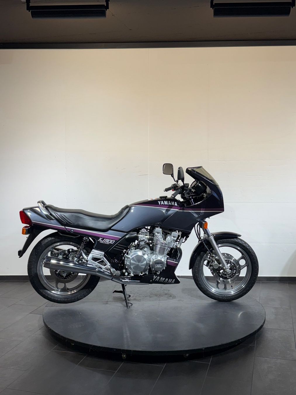 Yamaha Strada: Yamaha XJ900 0Km – Nuovo (secondo la descrizione) da Zell LU venduto da .VR46. 1