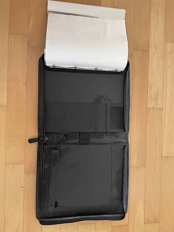 Valises & Sacs: Porte-documents / conférencier – D'occasion à Gilly par Helpast 1