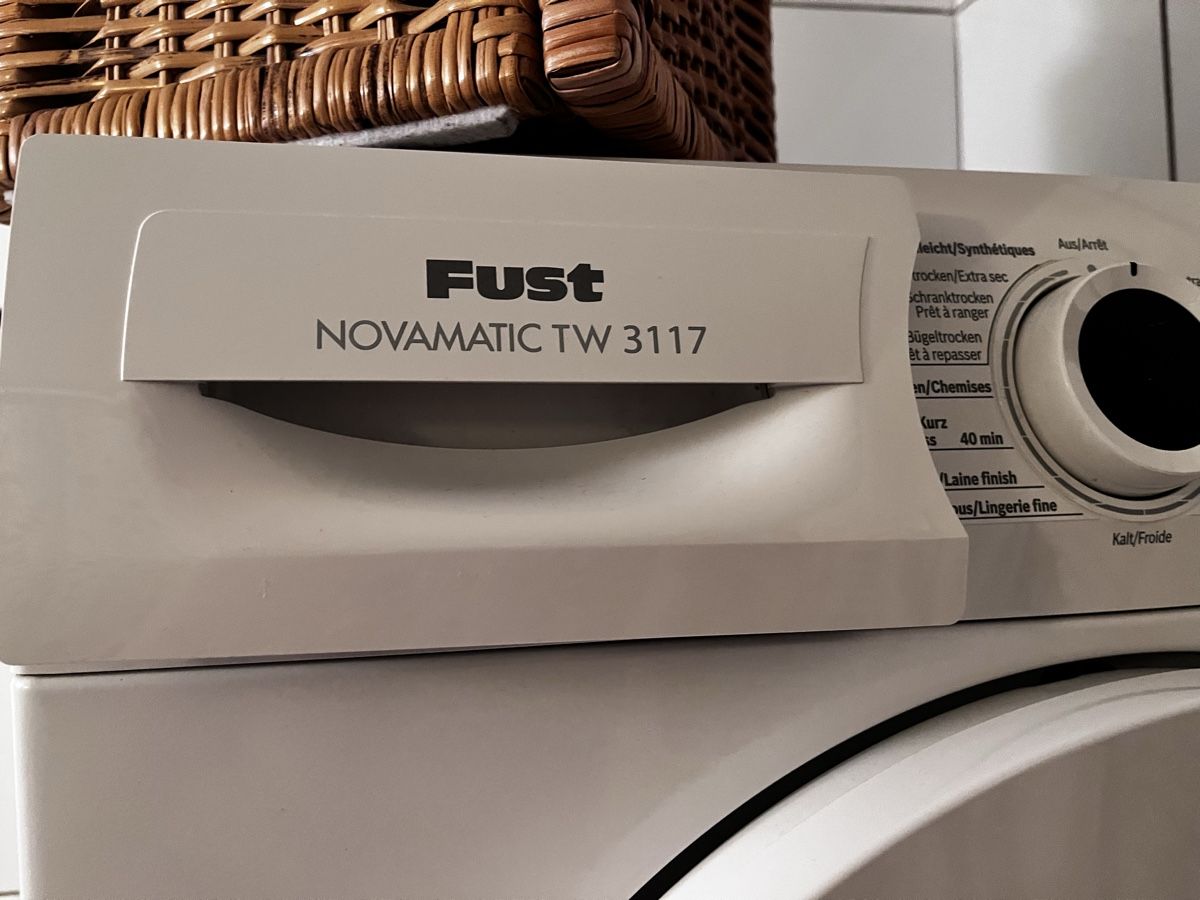 Novamatic Machines à sécher: Sèche linge – D'occasion à Fribourg par C.Ro 1