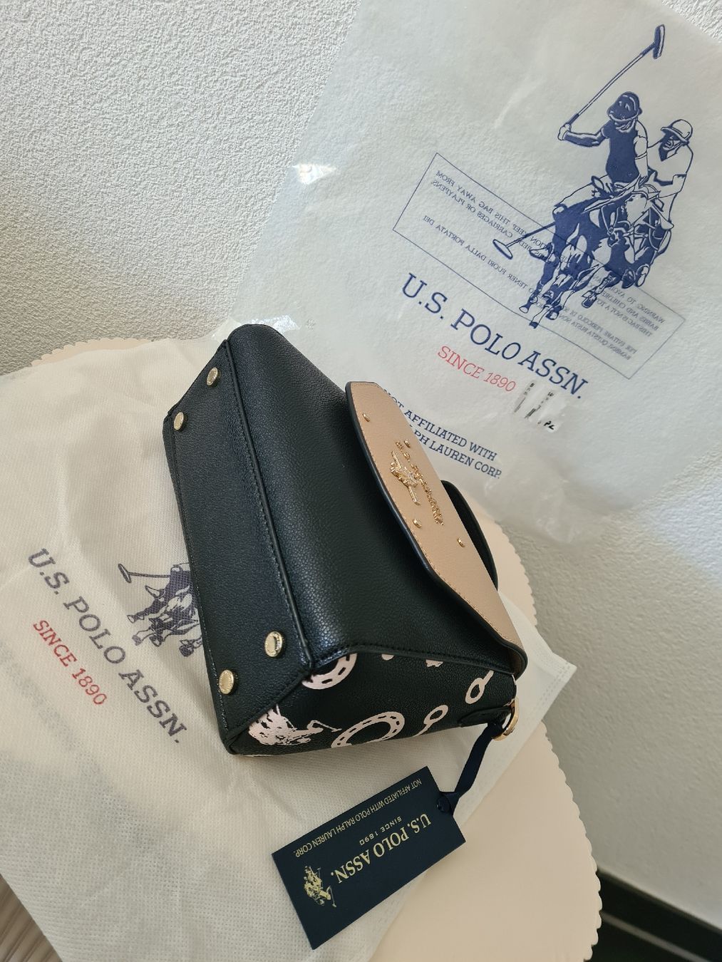 Autres vêtements & accessoires: (NEUF) ORIGINAL/Sac "U.S.POLO ASSN "Since 1890 " – Neuf avec emballage d'origine à Etoy par MyStyleMyMode 9