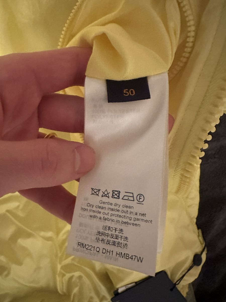 Louis Vuitton Giacche: Louis Vuitton Virgil Abloh monogram puffer jacket – Nuovo e nell'imballaggio originale da Morges venduto da ITASAP 2