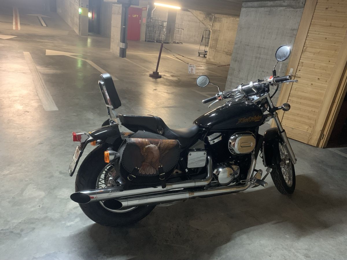 Chopper: Honda Shadow VT 750 DC mit Ledertaschen – Usato da Riederalp venduto da imh_ll8m 1