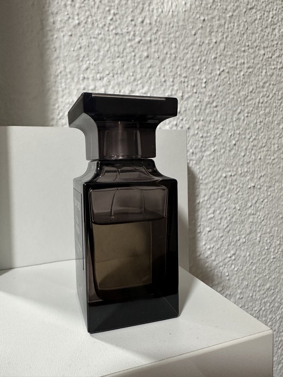 Tom Ford Profumi & Eau de Toilette: Tom Ford Oud Wood Eau de Parfum 50ml Flakon – Nuovo (secondo la descrizione) da Oberurnen venduto da nes_8xqt 2