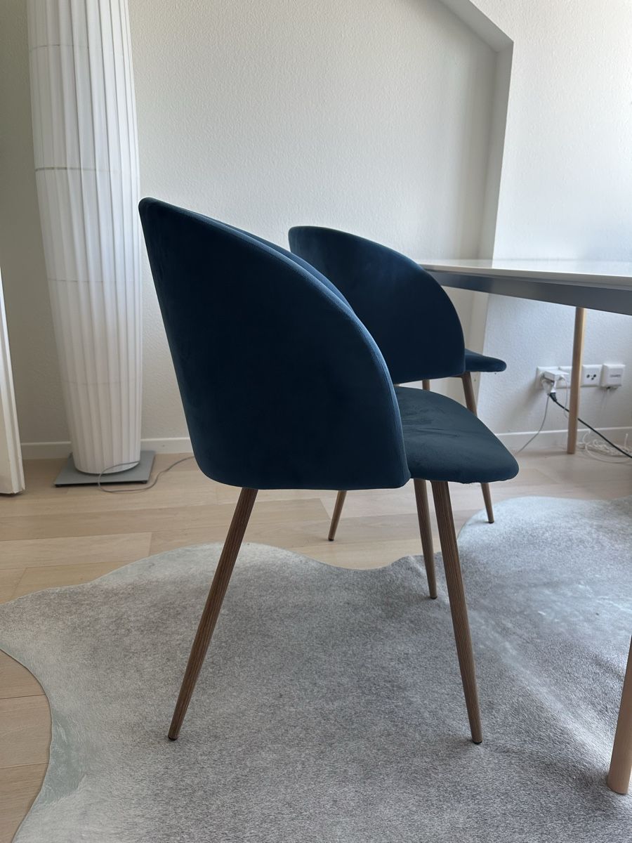 Livique Sedie: 2 dunkelblaue, bequeme Schalenstühle – Usato da Meilen venduto da geraldine_