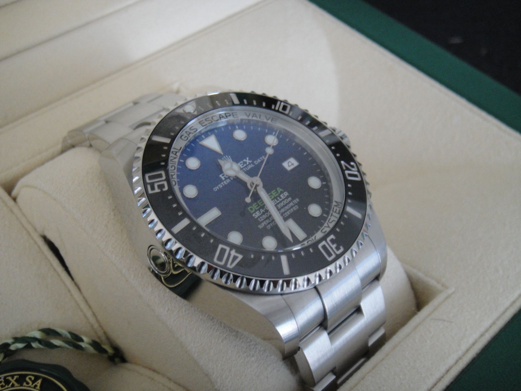 Rolex Orologi: Rolex / Deepsea D-Blue James Cameron / Full Set – Nuovo (secondo la descrizione) da Biberist venduto da keine-ursache 2