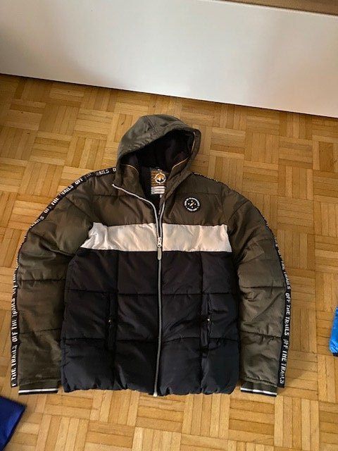 Giacche & Cappotti: Jacke Winterjacke Grösse 170 /176 – Usato da Emmen venduto da Aribini