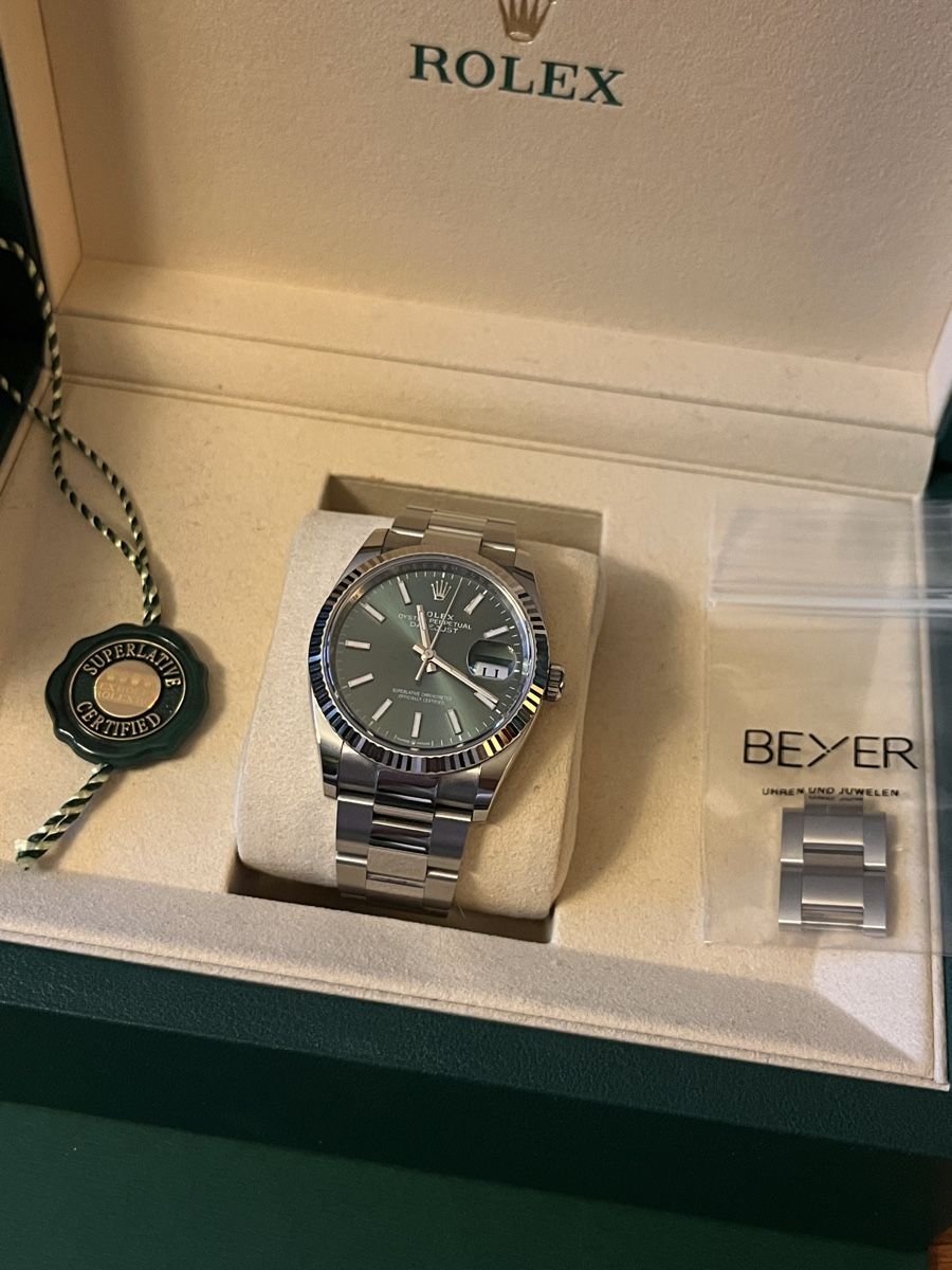 Rolex Orologi: Rolex Datejust 36mm mint green Dial 2025 – Usato da Zürich venduto da 24g24 1