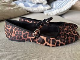 Ballerinas Mary Jane von STRADIVARIUS, Gr. 40, Leopard Druck