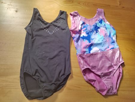 2x Turnanzug Gr. 149/159 Glitzer Gymnastikanzug Set