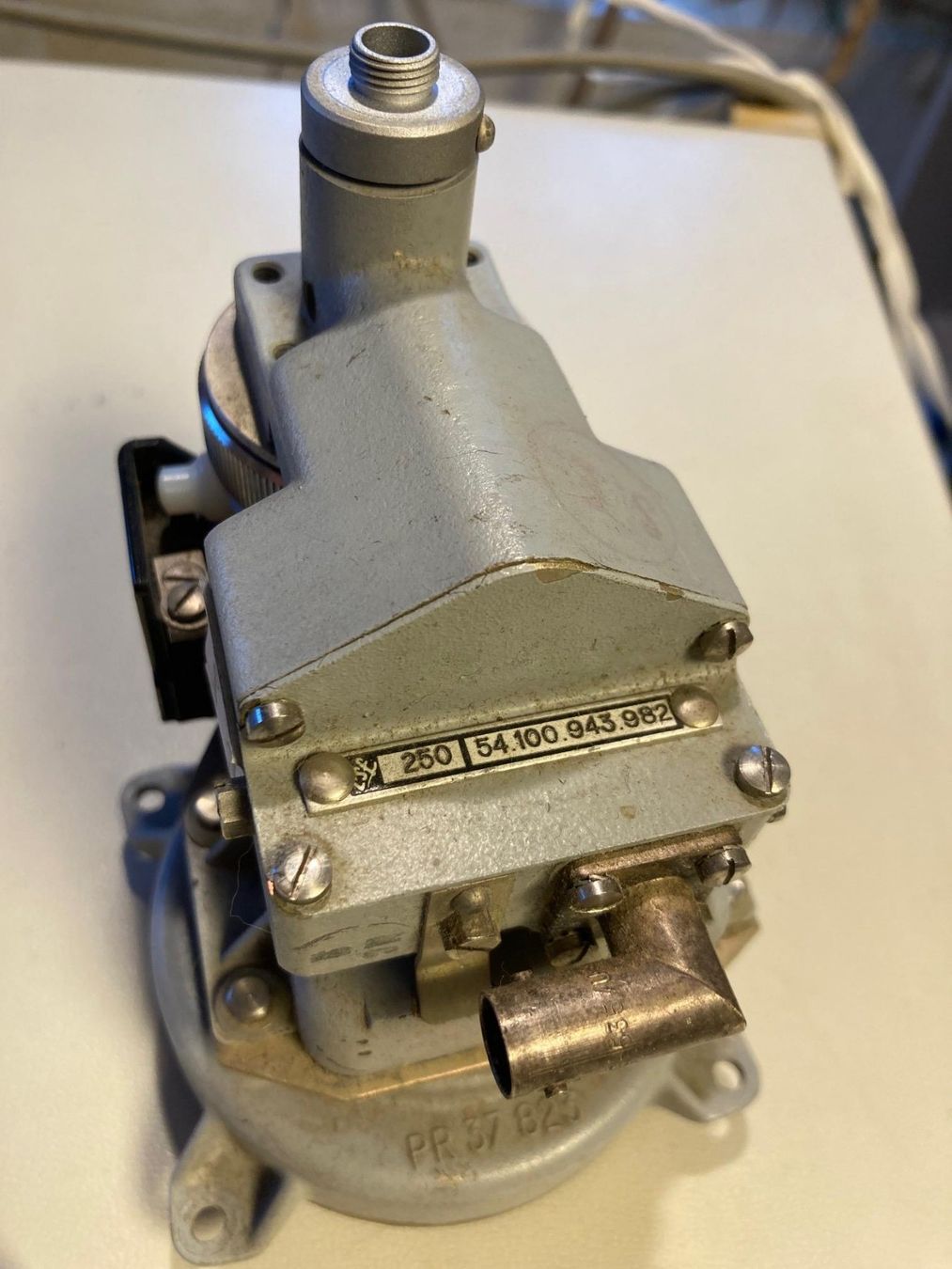 Elektronikbauteile: Thomson CSF RADAR DETECTOR FOR SURFACE VESSELS ARBR 10 C – Defekt aus Bäretswil von Nanobit 3