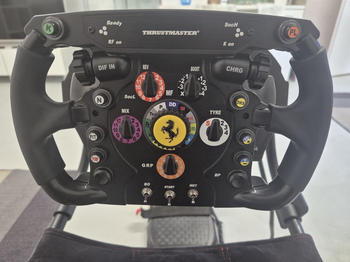 Thrustmaster Controller: Playseat mit Thrustmaster T300 RS GT Edition – Usato da Biberist venduto da etesummer 4
