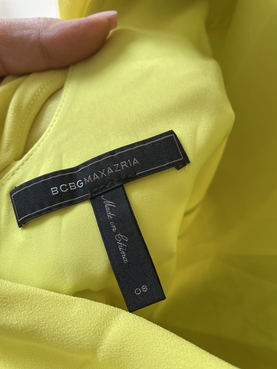 Kleider: Robe BCBG MaxAzria 40 – Gebraucht aus Montagny-la-Ville von Sissi-Sissi 3