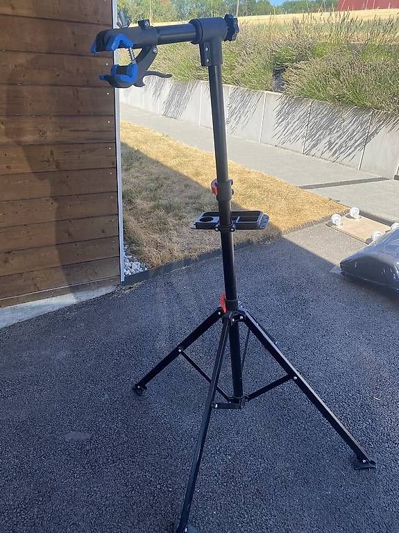 Veloständer: Support de montage de vélo – Gebraucht aus Epautheyres von mb_18