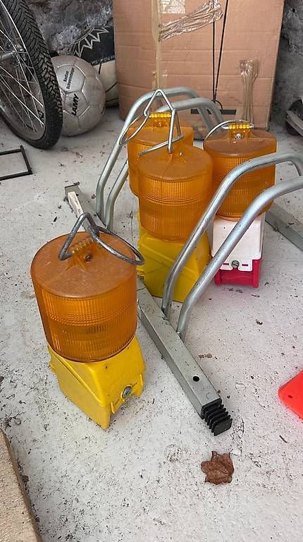 Lampade: 4 lampes de chantier – Usato da Collex venduto da val_9cgy