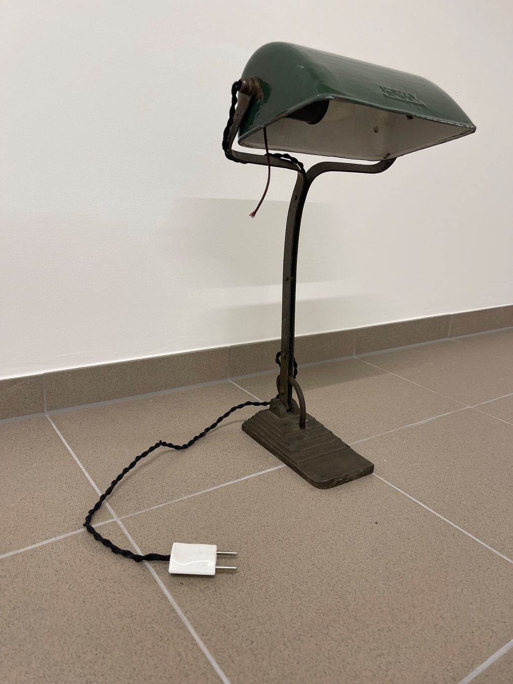 Lampade: Horax Tischlampe – Usato da Basel venduto da mariablanka