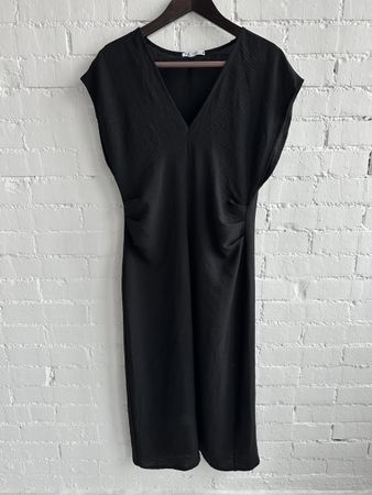 Neues schwarzes ZARA Kleid mit Etikett – Grösse M