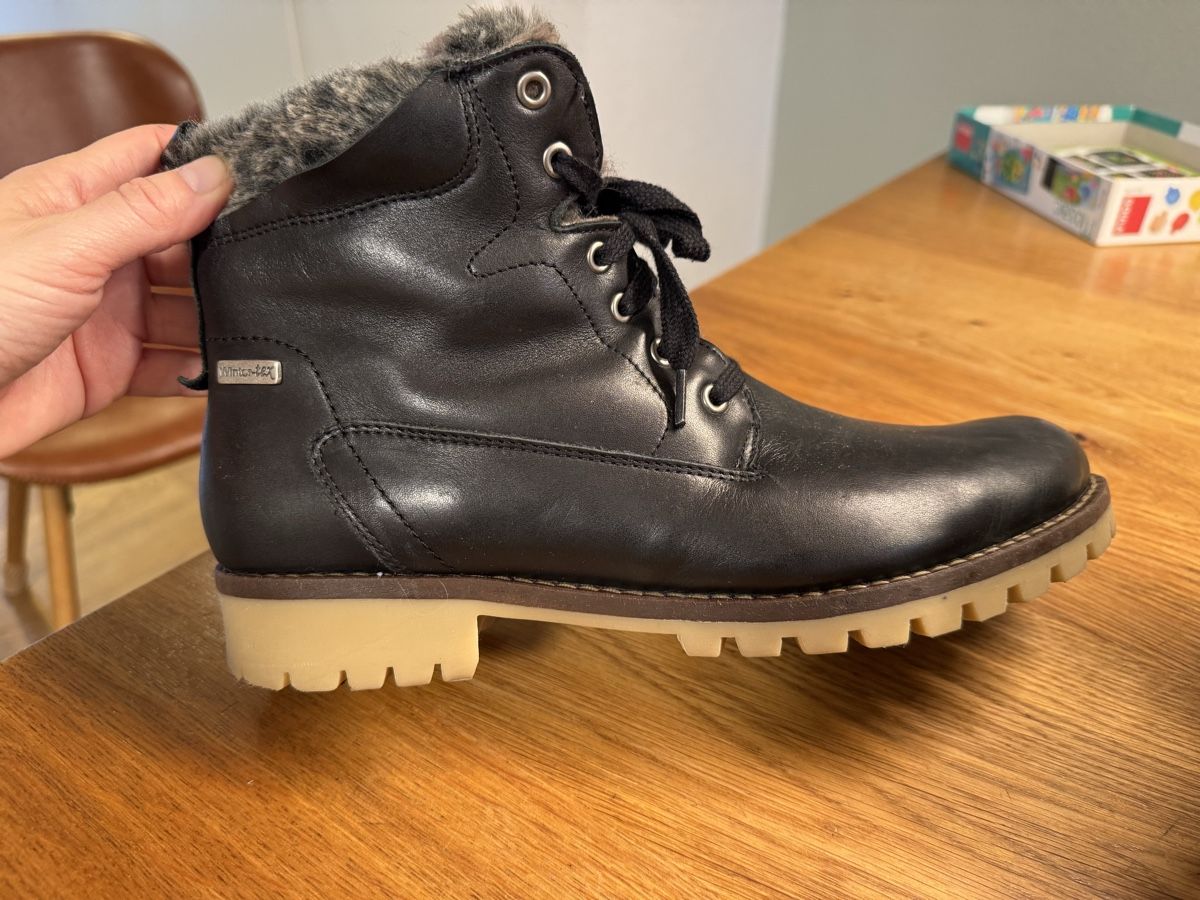 Damenschuhe: Winterstiefel gefüttert Gr. 42 – Gebraucht aus Niederbüren von Oetschli 3