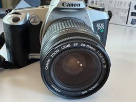 Kamera CANON EOS E05 500n