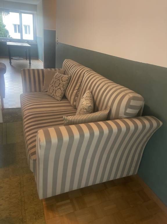 Sofas: Sofa im klassischen Stil  – Gebraucht aus Dübendorf von Lothwen 2