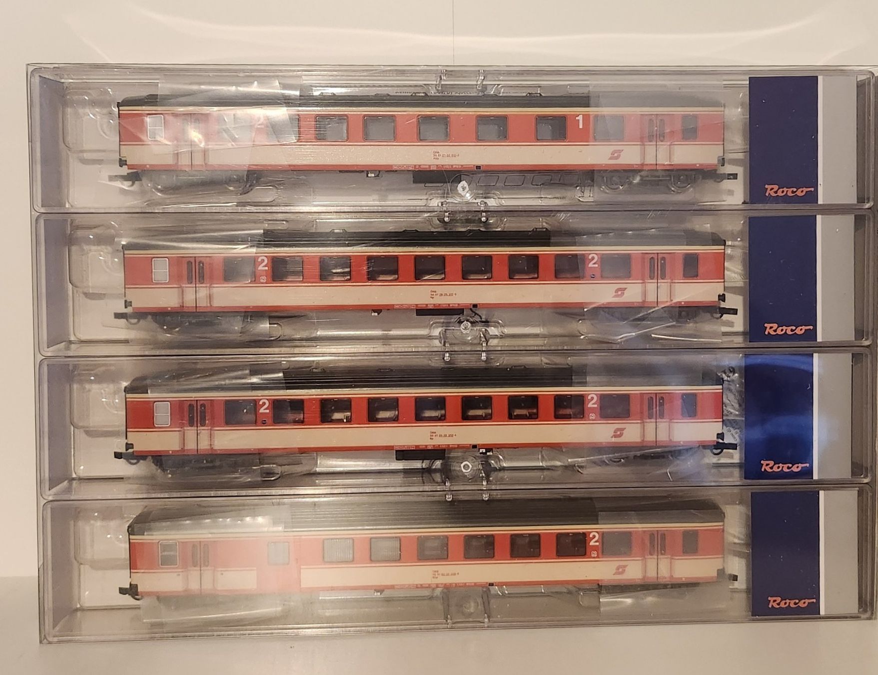 Roco Modellini di ferrovie: Roco 4er Set: ÖBB Schlierenwagen – Usato da Wittenwil venduto da ced_q8j7