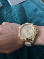 Auffallende Männeruhr von Guess