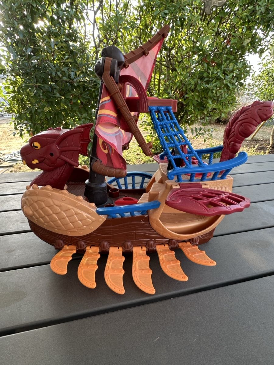 Fisher-Price Spielzeuge: Spielzeugschiff Drachenboot
gebraucht – Gebraucht aus Kleinandelfingen von all4nyny