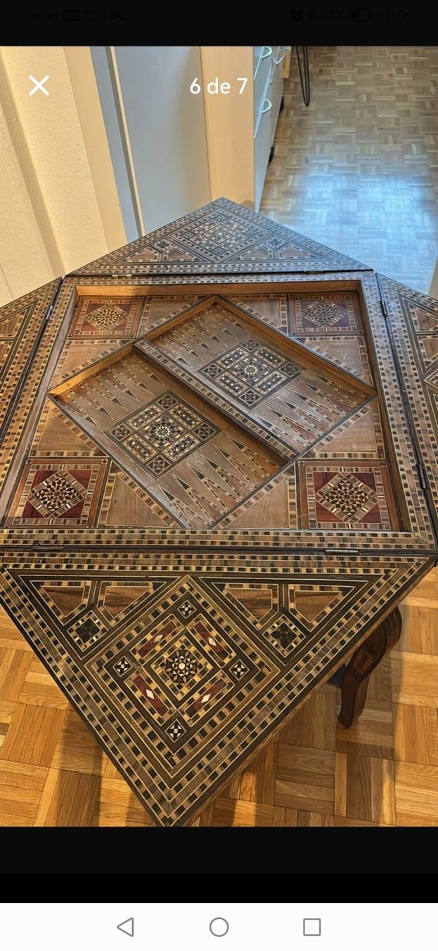 Tavoli: Table de jeu marqueterie orientale avec backgammon – Usato da Bulle venduto da pmcavalheiro