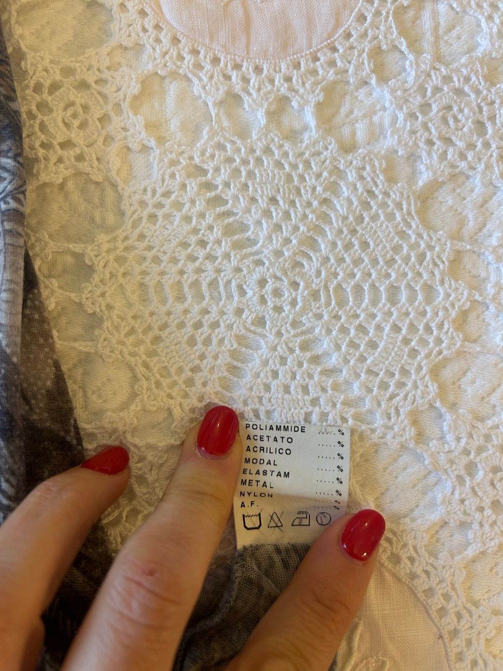T-shirt: Maglietta Daniela Vecchi taglia 42 – Usato da Lugano venduto da camillapersempre 3