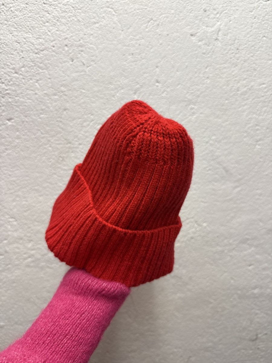 Brandy Melville Copricapi, berretti & cappellini: Brandy Melville Beanie rot – Nuovo (secondo la descrizione) da Zürich venduto da sum_s552 2