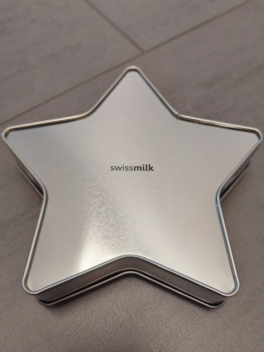 Contenitori & Simili: Blechdose Sternform Swissmilk – Nuovo (secondo la descrizione) da Zürich venduto da Bluemex 2