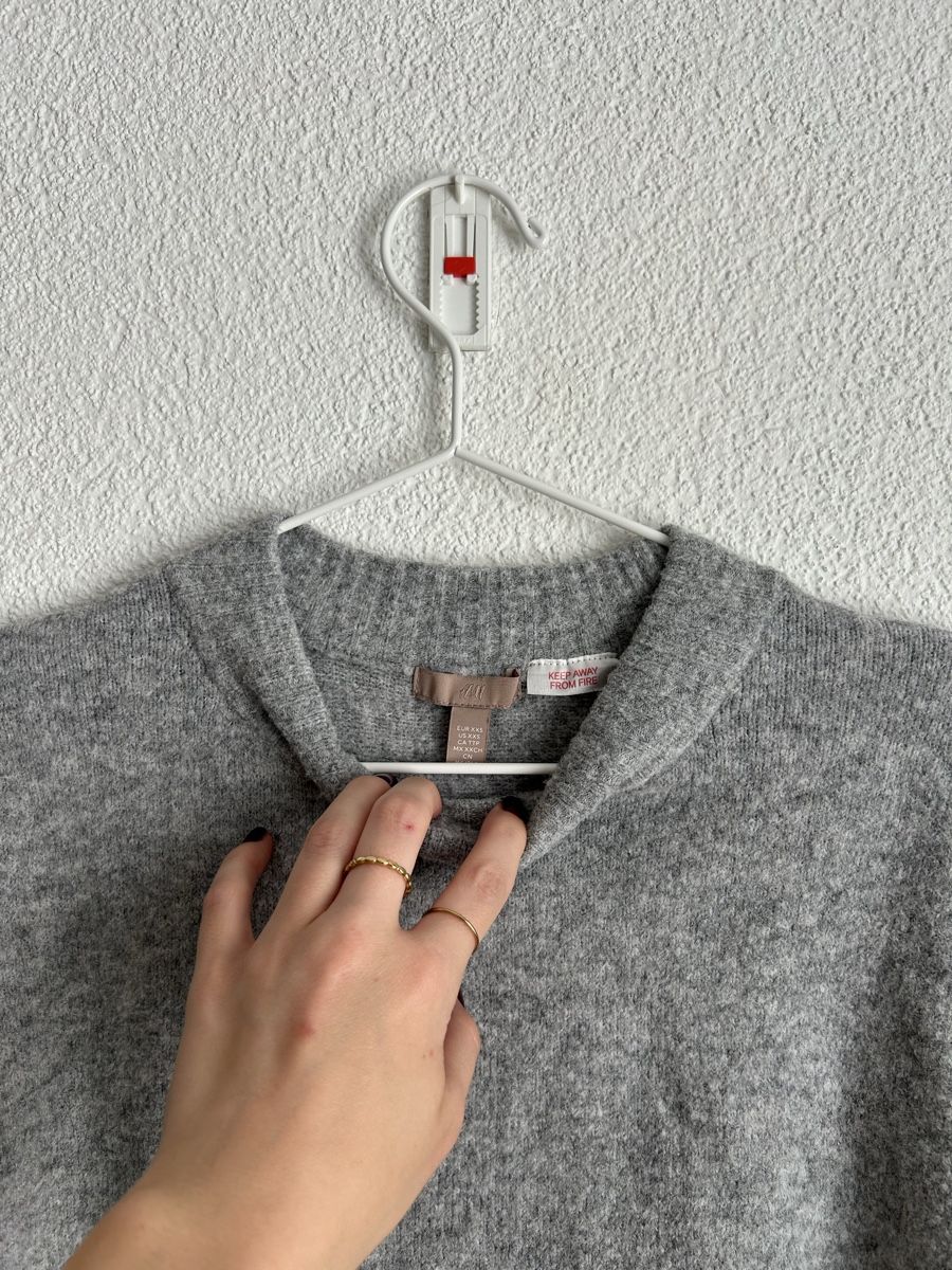 H&M Maglioni & Felpe: H&M Pullover grau – Usato da Chur venduto da faja7000 3