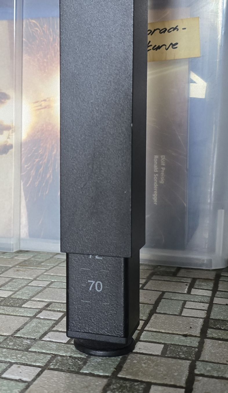 Bureaux: Robuster Schreibtisch – D'occasion à Au  ZH par uel_dn2v 3