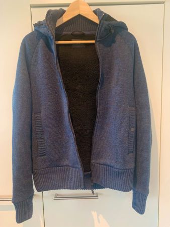 Strickjacke mit Kapuze blau gefüttert Gr. S